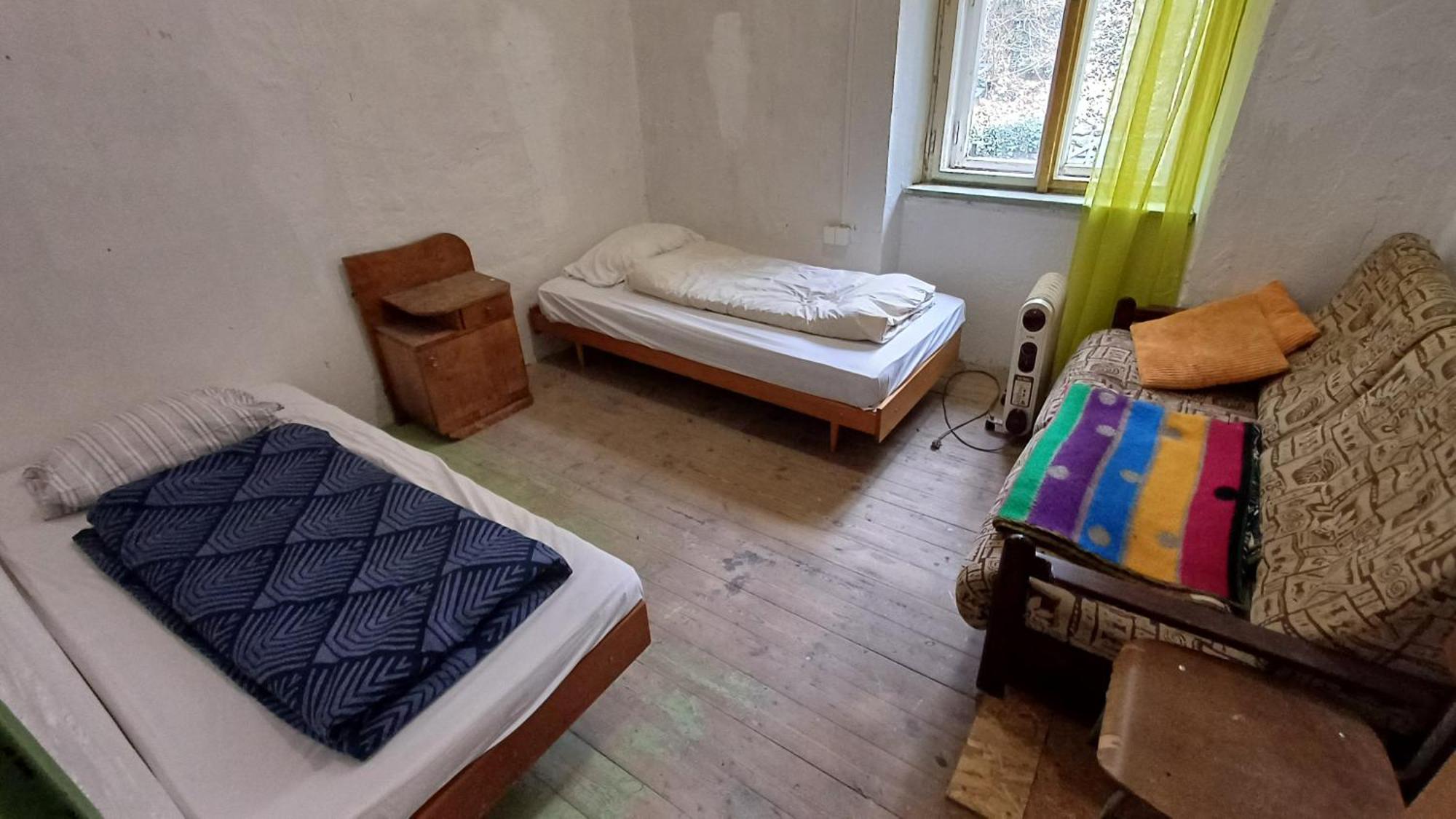 بيت شباب Cesta طابور المظهر الخارجي الصورة
