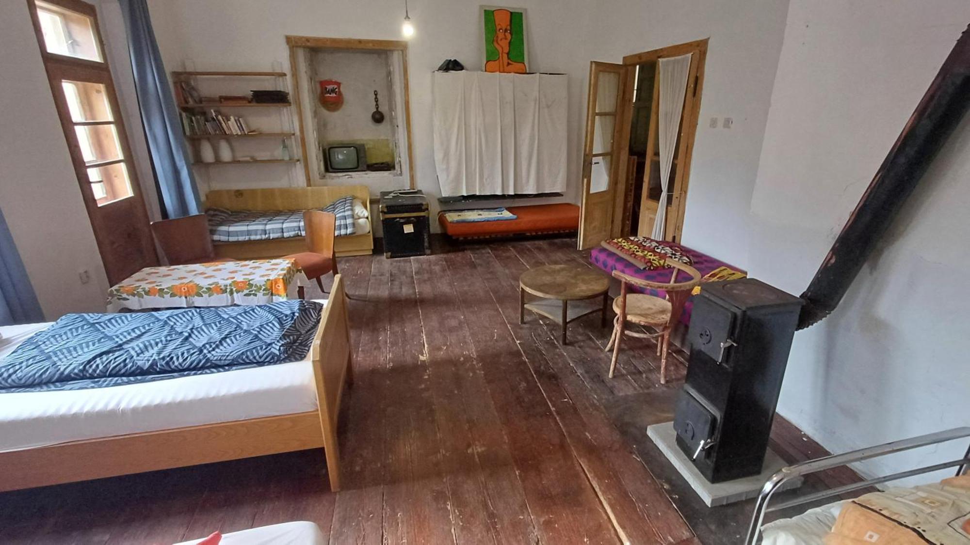 بيت شباب Cesta طابور المظهر الخارجي الصورة